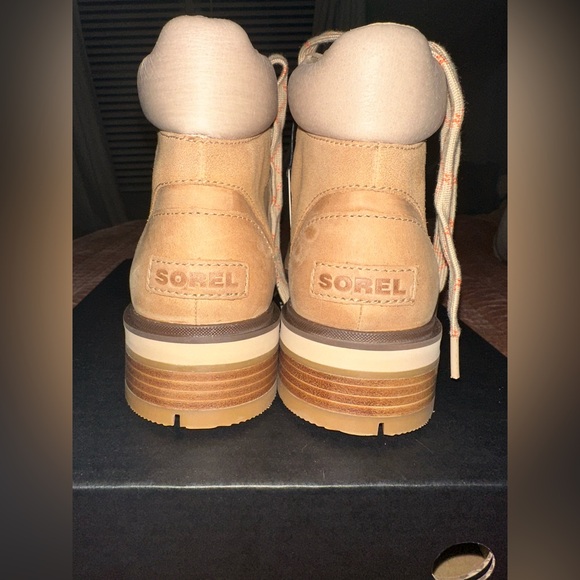 Sorel Lennox Waterproof Hiking Boot - Picture 5 of 9